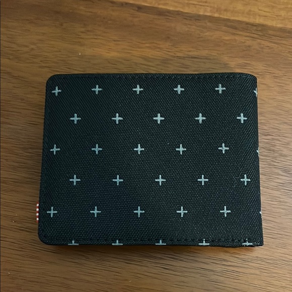 NWT Herschel Supply Company Black and White Wallet Card Holder - Picture 4 of 7